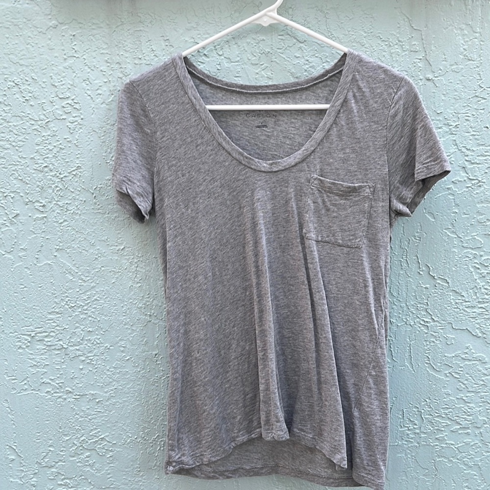 Caslon top in light heather grey